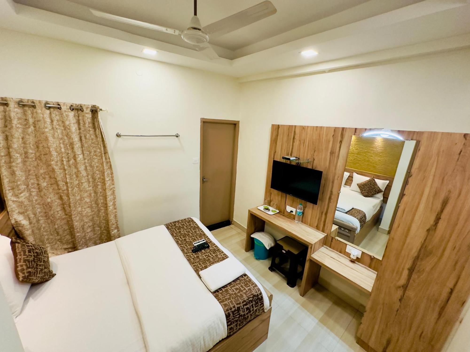 Stay Court - Business Class Hotel - Near Central Railway Station Chennai Exterior foto